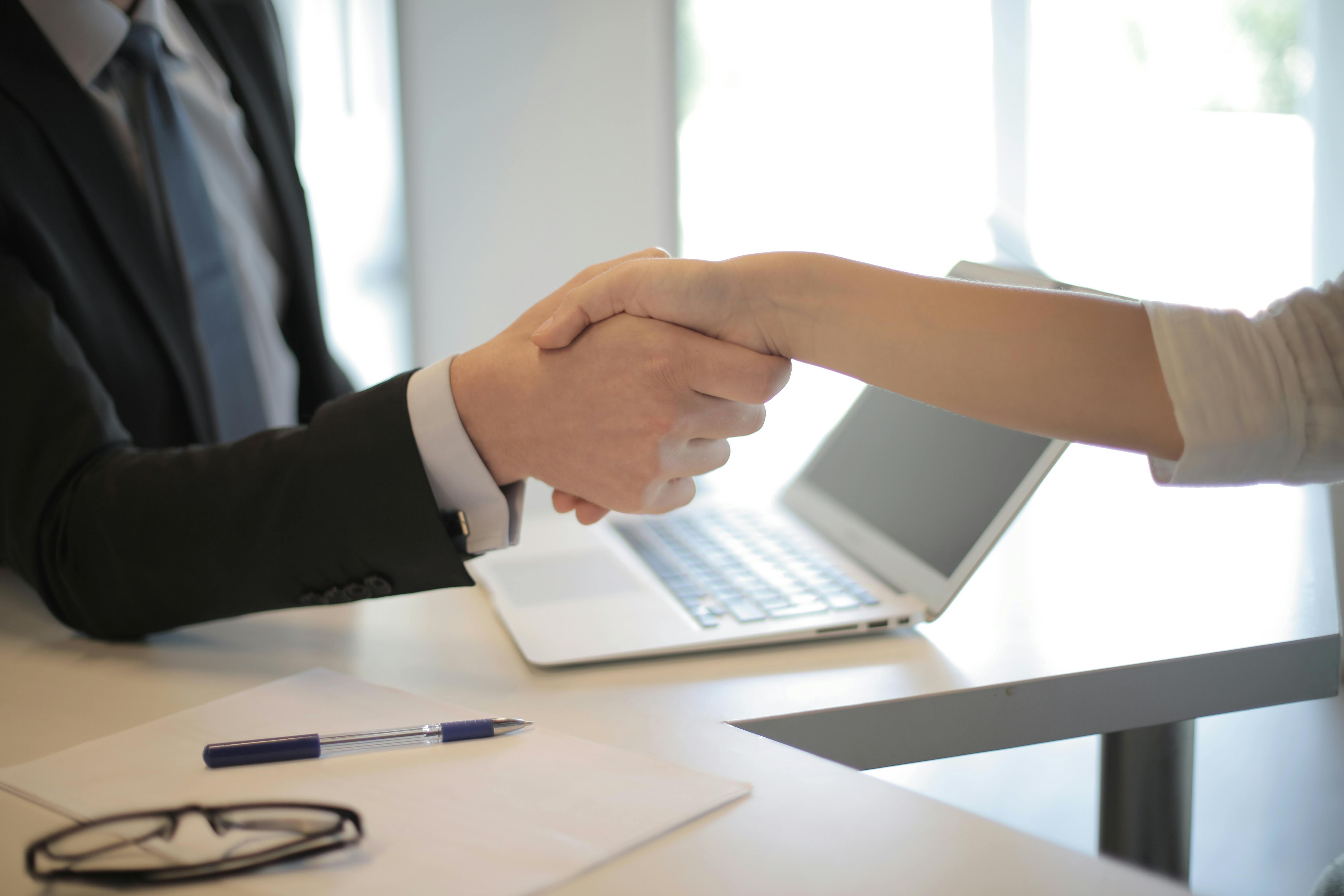In today’s competitive wealth management environment, performance alone is no longer enough to retain clients. Investors—especially younger generations—expect a deeper, more personalized relationship with their advisors.